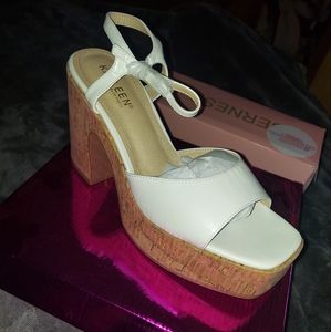 Brand new size 11 white wedges